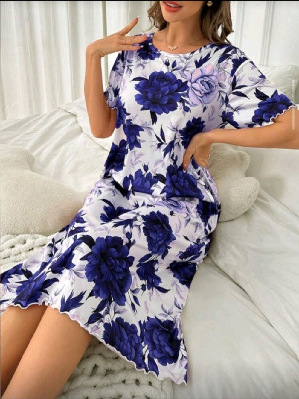 Floral dress - Picture 2 of 3